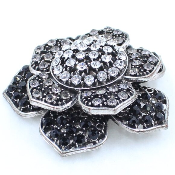 Silver Black and Clear Multi Level Flower Shaped Scarf or Bolo Slide - Picture 7 of 11